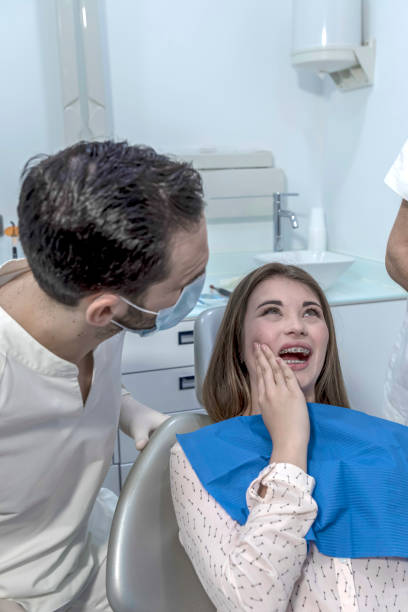 Best Cracked Tooth Emergency Dentist  in Barclay, NJ
